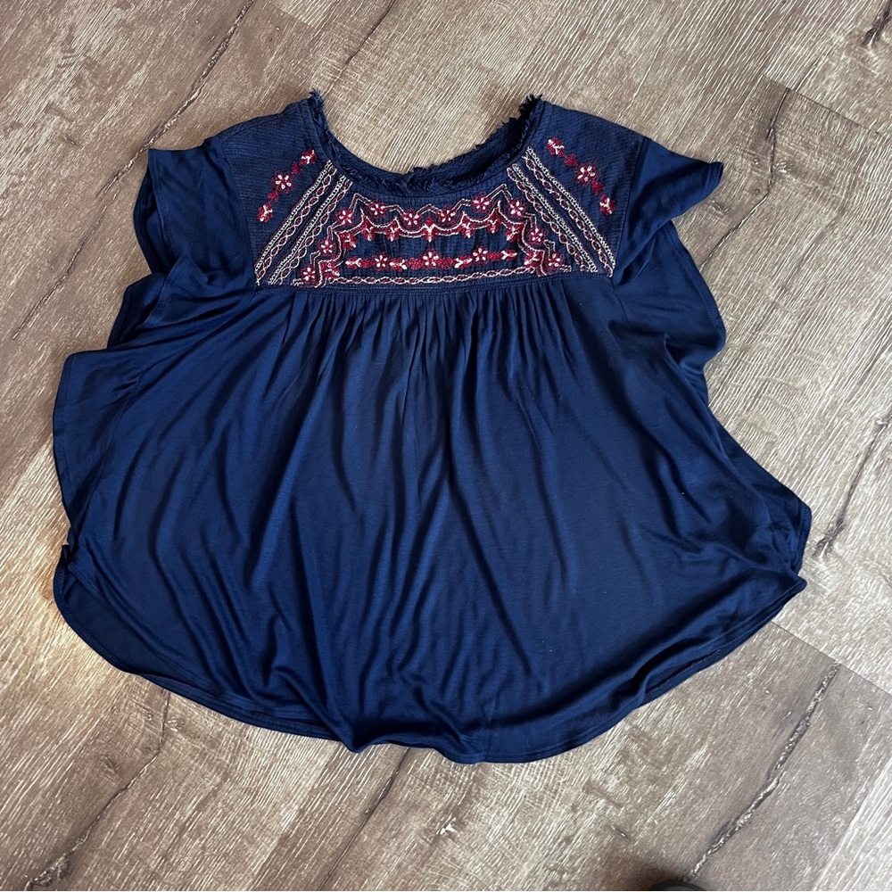 American Eagle Boho Embroidered Shirt Top Blouse Women’s Flowy Keyhole size M
